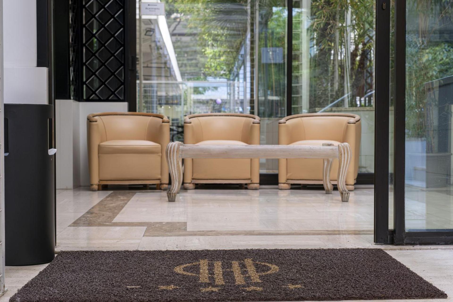 Hotel President - Vintage Hotel In Centro Риччоне Экстерьер фото
