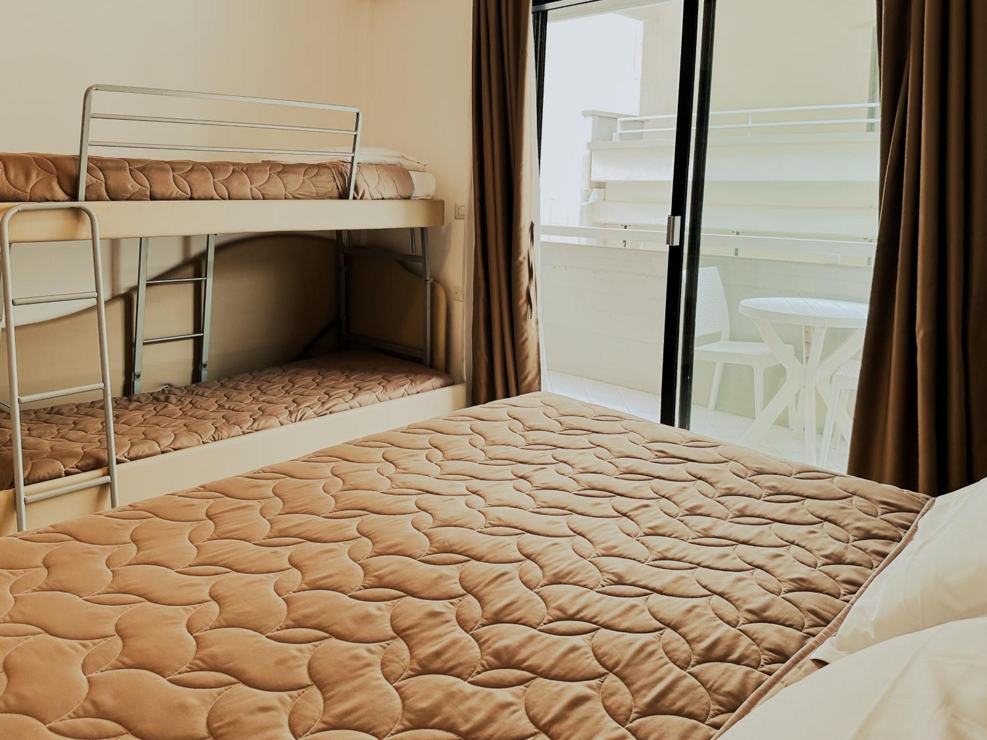Hotel President - Vintage Hotel In Centro Риччоне Экстерьер фото
