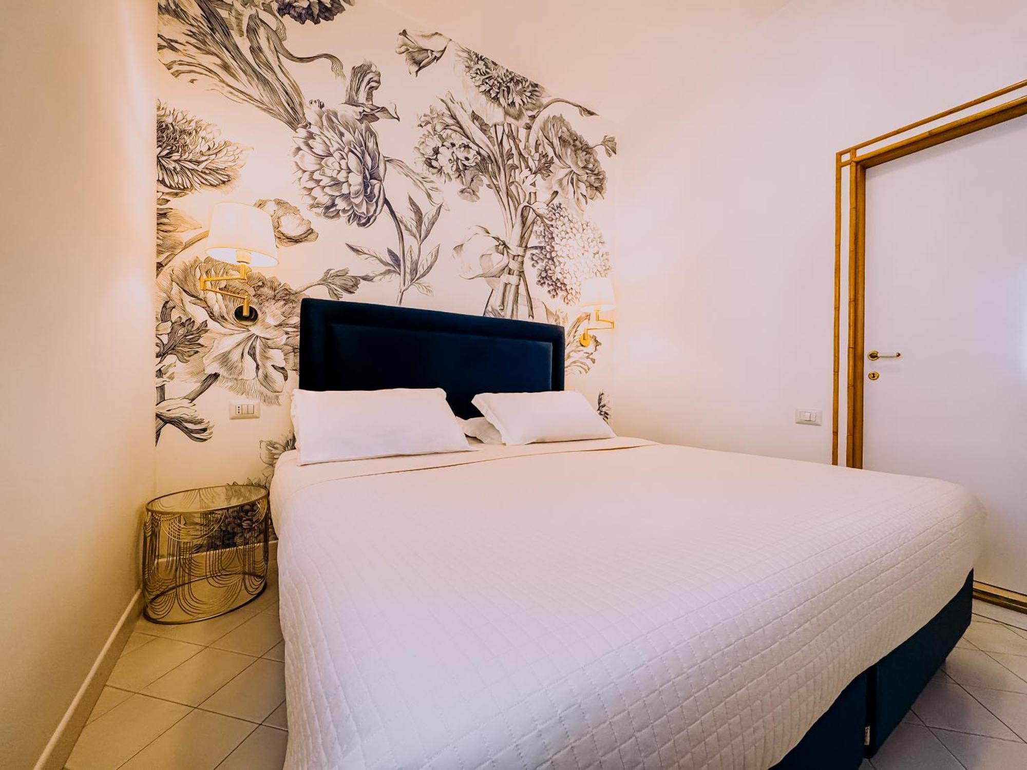 Hotel President - Vintage Hotel In Centro Риччоне Экстерьер фото